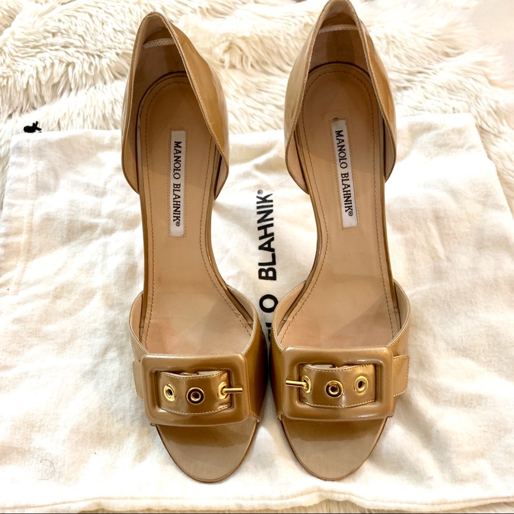 NWDB Manolo Blahnik Heels with Buckle Worn once